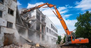 Промышленный демонтаж зданий Губкин, цена от 2990 руб.
